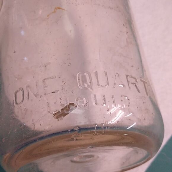 Vintage Glass Milk Bottle Set - Picture 4 of 8